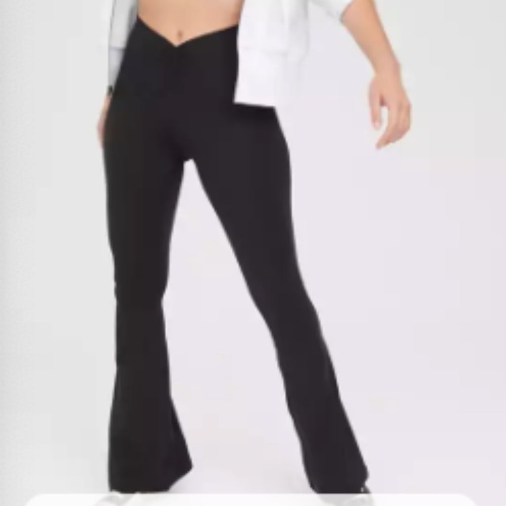 XS, S Black OFFLINE By Aerie Real Me High Waisted Ruched Flare Legging